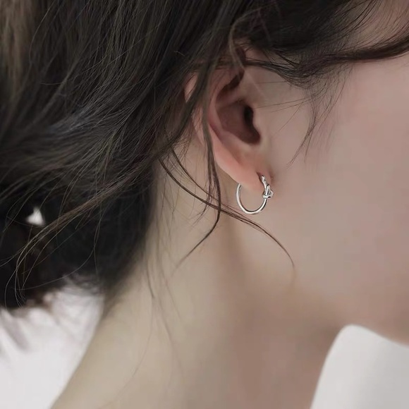 LAST ONE! Silver Twist Huggie Hoop Earrings - Picture 5 of 5